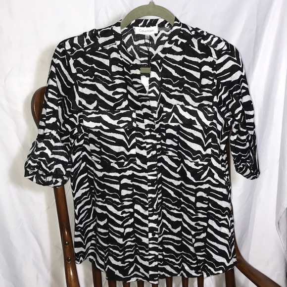 Calvin Klein Tops - Calvin Klein Animal Print Shirt Button up Sleeves